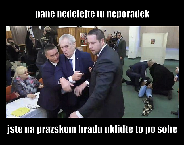 náhodný obrázek k měsíci