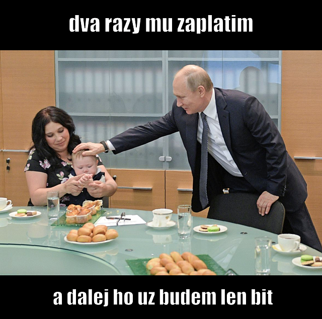 náhodný obrázek k měsíci